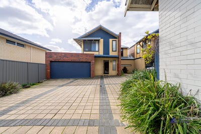 /international/au/25b-narrung-way-nollamara-wa-148548092/