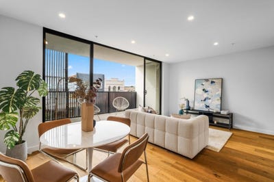 /international/au/102-630-glen-huntly-road-caulfield-south-vic-151359880/