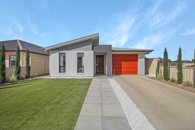 /international/au/5a-dean-semler-drive-renmark-sa-148342036/