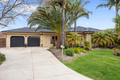 /international/au/4-tuart-place-west-lakes-sa-152222088/