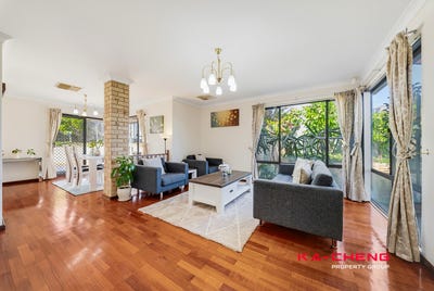 /international/au/365-summerlakes-parade-ballajura-wa-152399040/