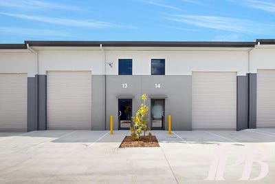 /international/au/13-17-middle-road-hillcrest-qld-505141780/