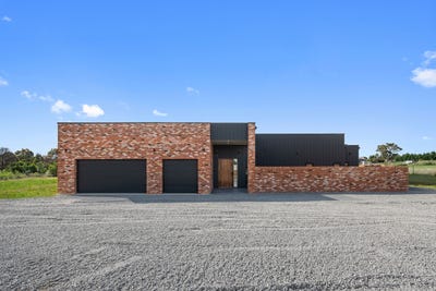 /international/au/25-malbec-drive-murrumbateman-nsw-150901556/