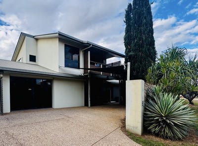 /international/au/2-98-grosvenor-drive-moranbah-qld-151611928/