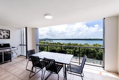 /international/au/8-1-nelson-street-mackay-qld-152632232/