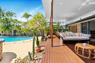 /international/au/6-o-grady-drive-paradise-point-qld-150842784/