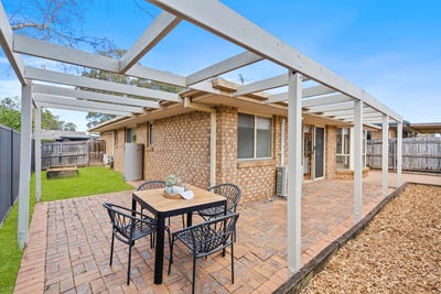/international/au/11-erncroft-place-rocklea-qld-152337968/