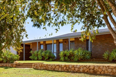 /international/au/1-toormore-street-bracken-ridge-qld-152045660/