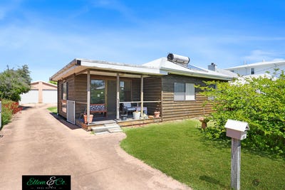 /international/au/15-boronia-avenue-windang-nsw-152696956/