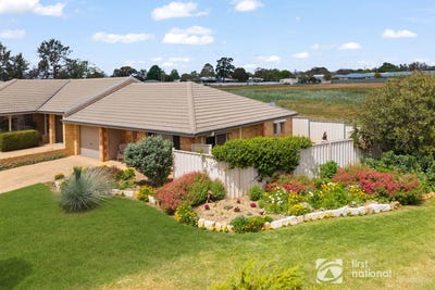 /international/au/10-11-13-george-street-mudgee-nsw-152608736/
