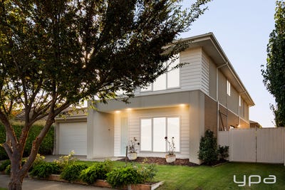 /international/au/16-harogen-drive-werribee-vic-151374008/
