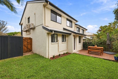 /international/au/1-10-thrushton-street-greenslopes-qld-152632868/