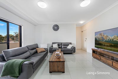 /international/au/8-20-22-hall-street-auburn-nsw-151289252/