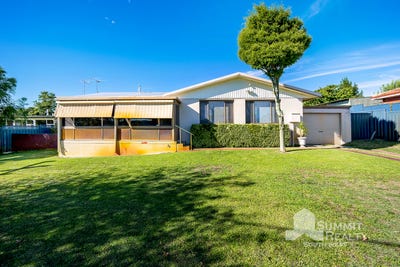 /international/au/79a-minninup-road-south-bunbury-wa-151305288/