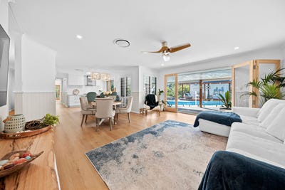 /international/au/29-bushlark-street-aroona-qld-148680292/?lang=en