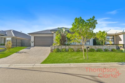 /international/au/33-goldring-street-chisholm-nsw-151361300/