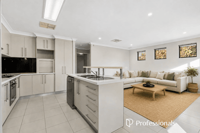 /international/au/10a-lingfield-way-morley-wa-151426004/