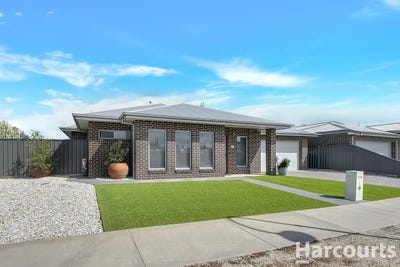 /international/au/1-mclean-drive-horsham-vic-152558624/