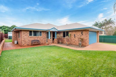 /international/au/4-new-street-childers-qld-148571240/