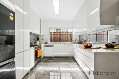 /international/au/483-illawarra-road-marrickville-nsw-148392596/