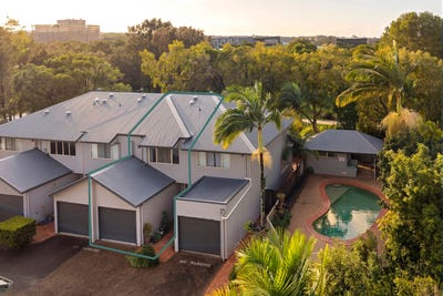 /international/au/38-33-scholars-drive-sippy-downs-qld-151165576/