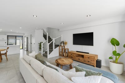 /international/au/1-24-mason-street-southport-qld-152421676/