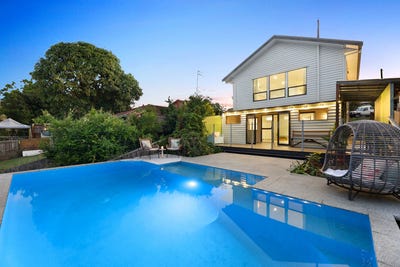 /international/au/19-kerr-avenue-southport-qld-150937332/