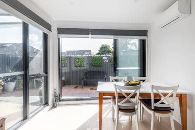/international/au/11-801-centre-road-bentleigh-east-vic-149836684/