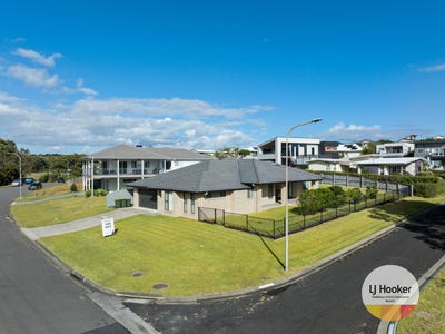 /international/au/1-golden-drive-diamond-beach-nsw-151067668/