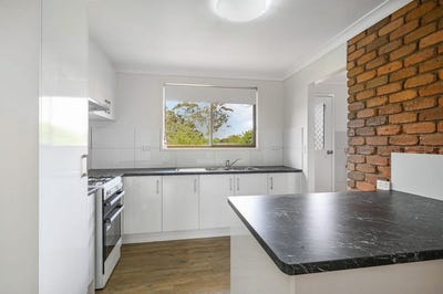 /international/au/1-8-hock-court-wilsonton-heights-qld-151317656/