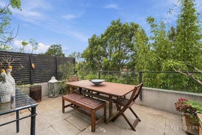 /international/au/31-872-doncaster-road-doncaster-east-vic-152529888/