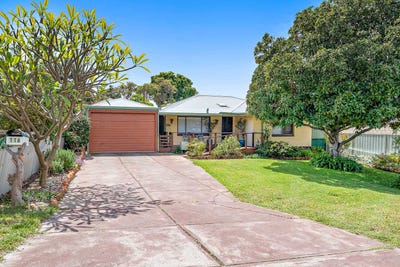 /international/au/116-cordelia-avenue-coolbellup-wa-152570480/