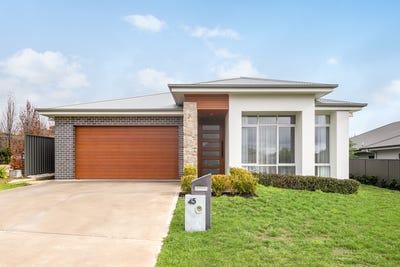 /international/au/45-william-maker-drive-orange-nsw-148284772/