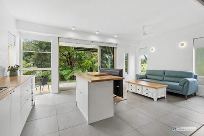 /international/au/25-3-cedarwood-court-casuarina-nsw-152715200/