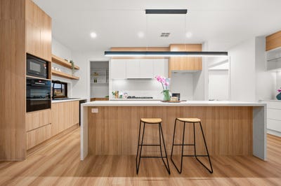 /international/au/2-mccauley-avenue-googong-nsw-150505596/