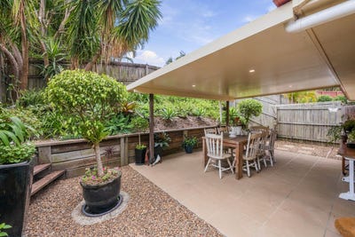 /international/au/8-28-cutbush-road-everton-park-qld-152601100/