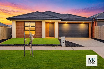 /international/au/73-toolern-waters-drive-weir-views-vic-152583940/