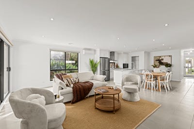 /international/au/33-centreside-drive-torquay-vic-151432740/