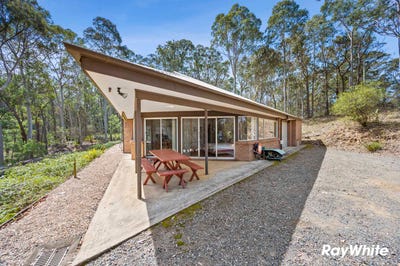/international/au/1686-maulbrooks-road-mogendoura-nsw-152525864/