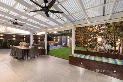/international/au/17-buena-vista-drive-montmorency-vic-148094068/