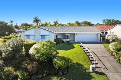 /international/au/2-sugarleaf-court-burleigh-waters-qld-151274780/