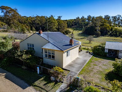 /international/au/52-ansons-bay-road-st-helens-tas-151179700/