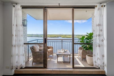 /international/au/unit-35-150-duporth-avenue-maroochydore-qld-151546144/