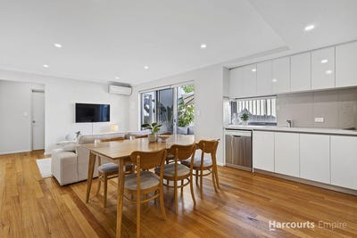 /international/au/4-16-king-george-street-innaloo-wa-151451408/