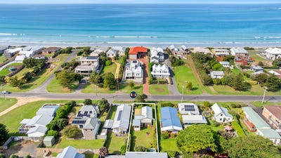 /international/au/171-griffiths-street-port-fairy-vic-151132300/
