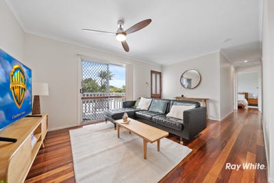 /international/au/23-little-john-street-daisy-hill-qld-152581272/