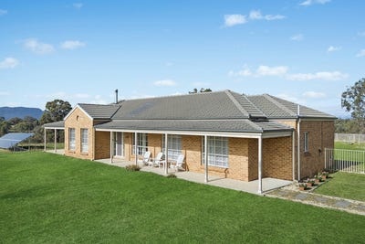 /international/au/111-port-macquarie-road-rylstone-nsw-700416192/