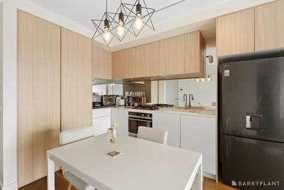 /international/au/511-233-maroondah-highway-ringwood-vic-151307480/