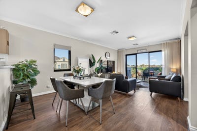 /international/au/77-12-citadel-way-currambine-wa-151184456/