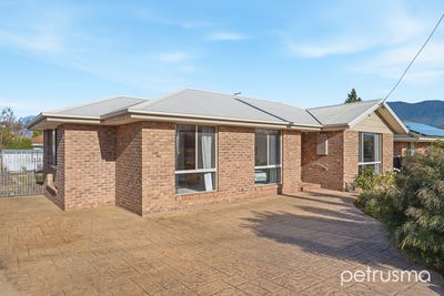 /international/au/79-jetty-road-old-beach-tas-151492872/